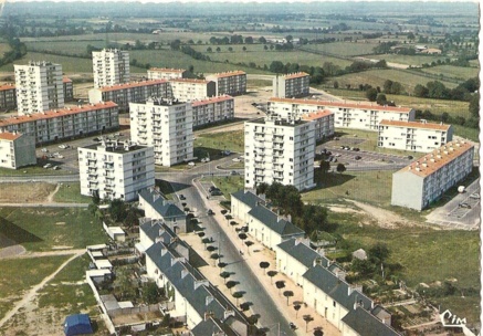 Les 1000 logements de la cité Laurent Bonnevay construits en 1964