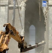 C'était pas de la blague à Saint-Georges des Gardes ! A découvrir sur : www.40000clochers.com