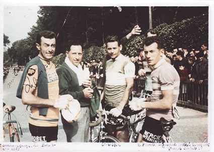 1959 : Louison Bobet (à gauche) participe au critérium de la Chaussure de Saint-Macaire-en-Mauges
